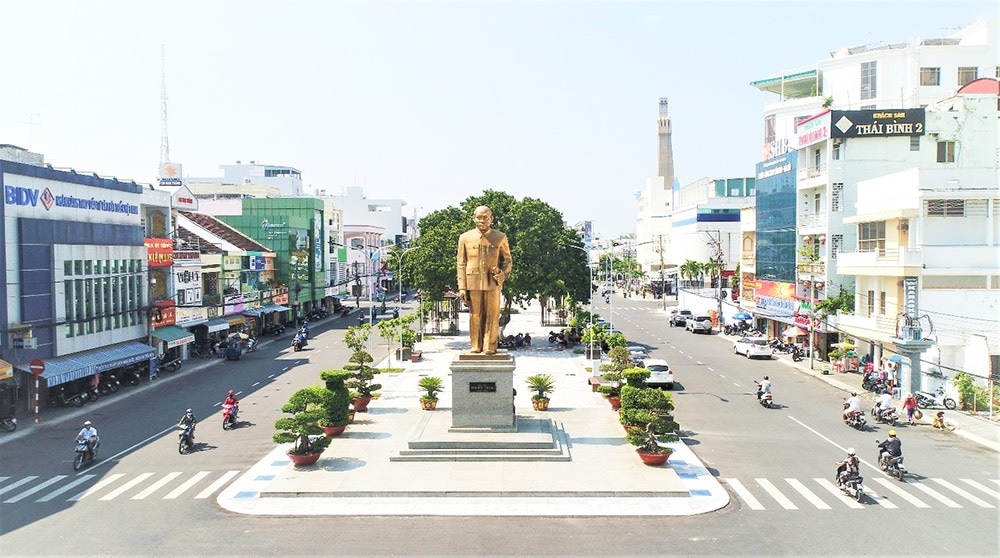 Khu vực phố đi bộ đường Nguyễn Huệ - Nguyễn Huệ vào buổi sáng